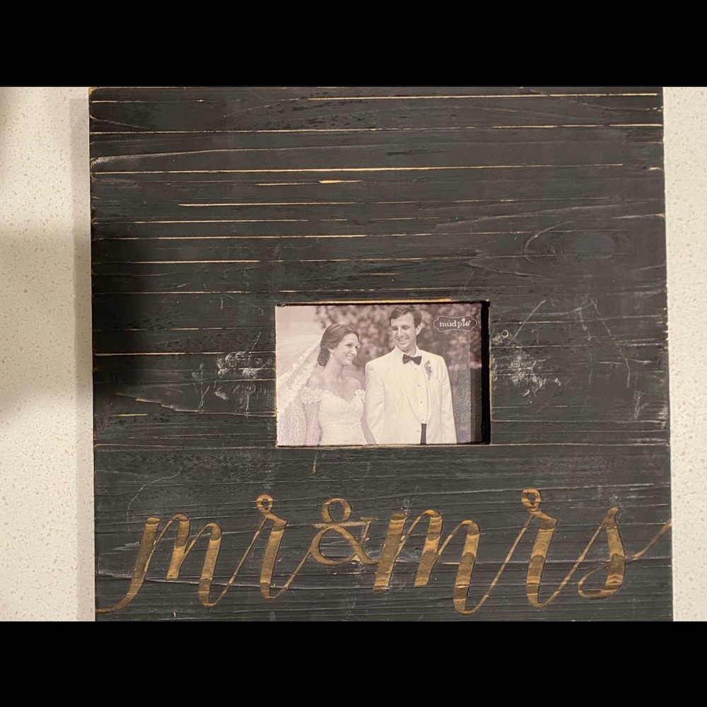Wood picture frame